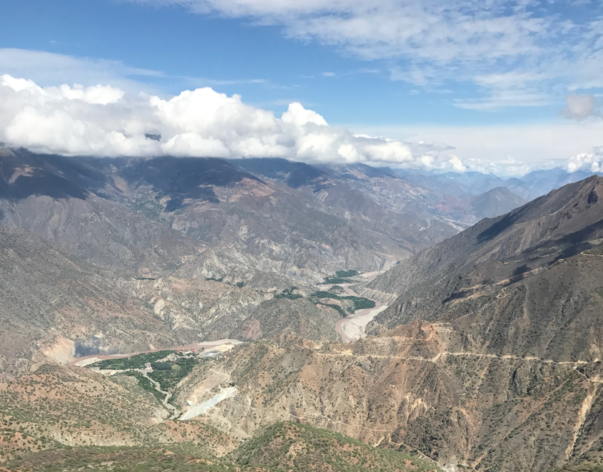 Multi-scale gold exploration and prospect analysis in the Eastern Andean Cordillera of Peru